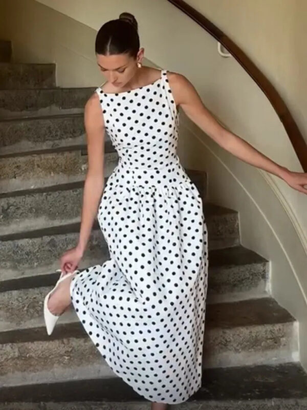 Vestido com Estampa em Poa Larissa - Imagem 3